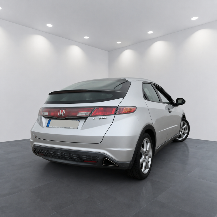 Voiture showroom après AutoVitrine