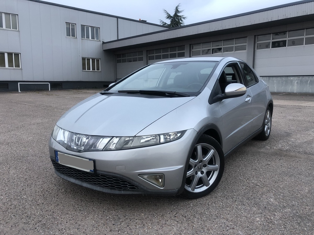 Voiture avant AutoVitrine